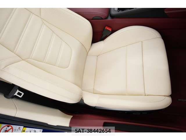 Porsche 911 2023-07 8850351-5