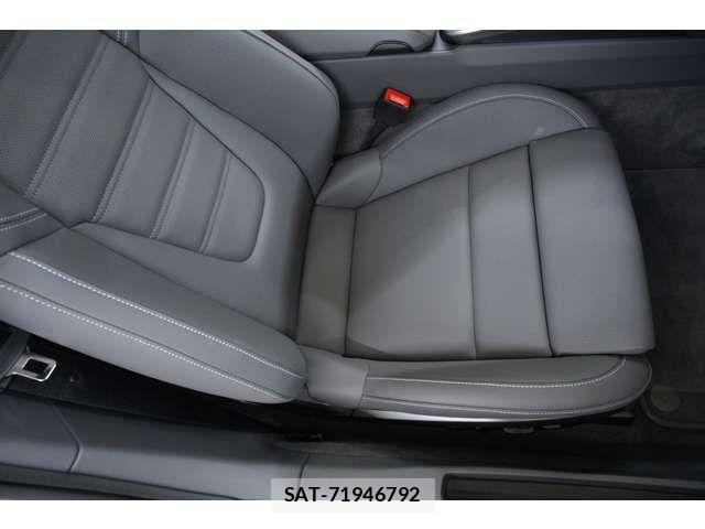 Porsche 911 2024-02 8850350-7