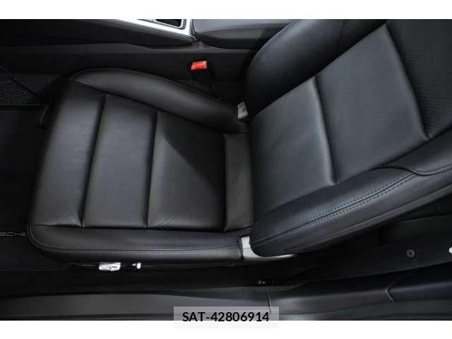 Porsche 911 2019-02 8850352-7