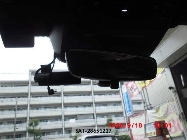 Porsche 911 2019-12 8881554-13