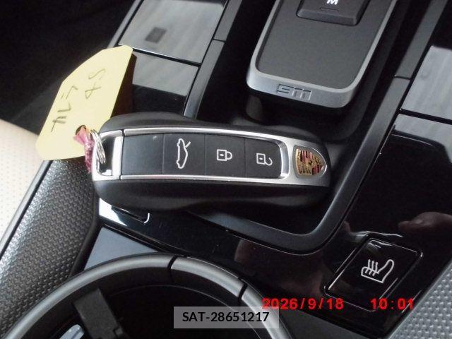 Porsche 911 2019-12 8881554-15