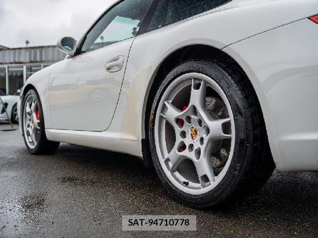 Porsche 911 2007-04 8881555-12