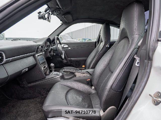 Porsche 911 2007-04 8881555-13