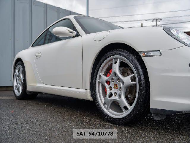 Porsche 911 2007-04 8881555-1