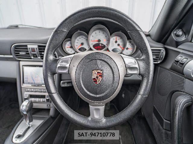 Porsche 911 2007-04 8881555-23