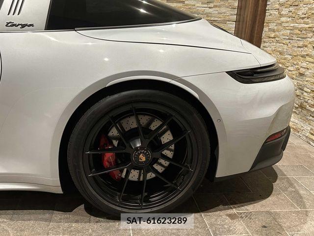 Porsche 911 2026-05 8881553-10