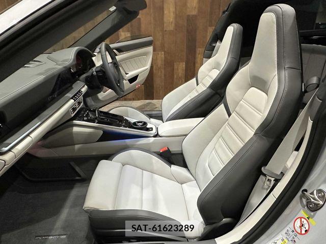 Porsche 911 2026-05 8881553-24