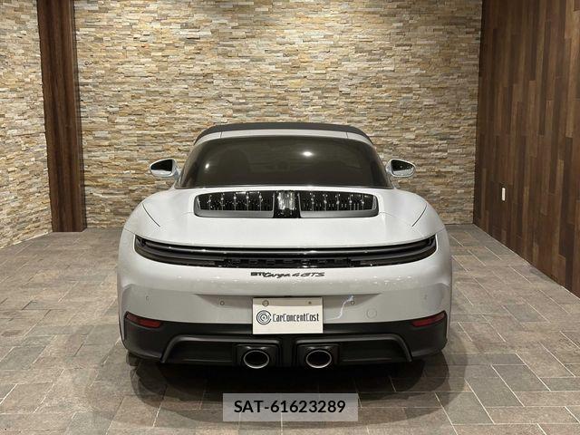 Porsche 911 2026-05 8881553-4