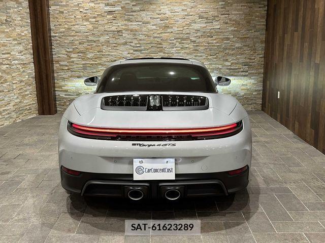 Porsche 911 2026-05 8881553-6