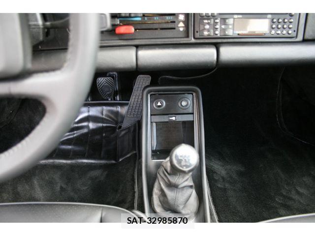 Porsche 911 2023-10 691507-11