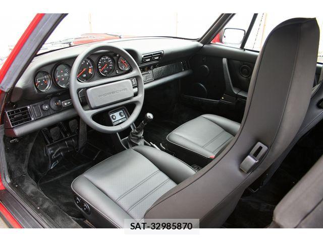 Porsche 911 2023-10 691507-6