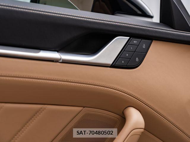 Porsche 911 2023-03 921496-19