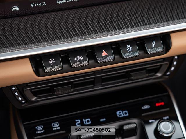 Porsche 911 2023-03 921496-3