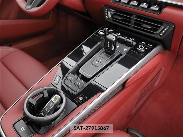 Porsche 911 2023-09 1056280-23