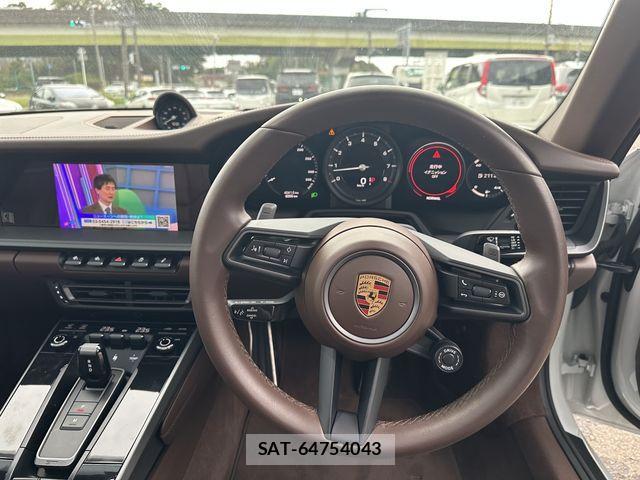 Porsche 911 2021-06 1328554-12