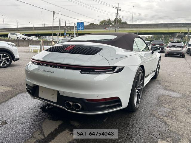 Porsche 911 2021-06 1328554-2