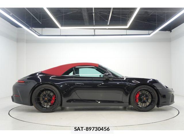 Porsche 911 2025-07 4756820-12