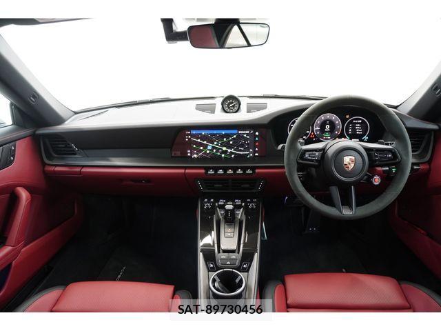Porsche 911 2025-07 4756820-22