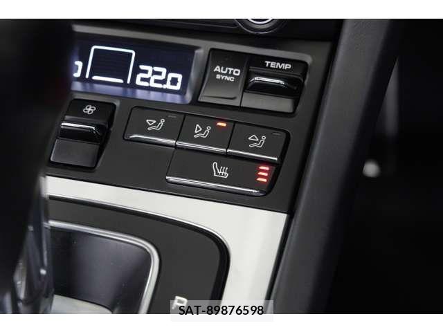 Porsche 911 2018-04 6997158-6