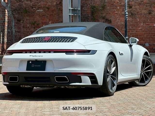 Porsche 911 2022-06 7223554-2