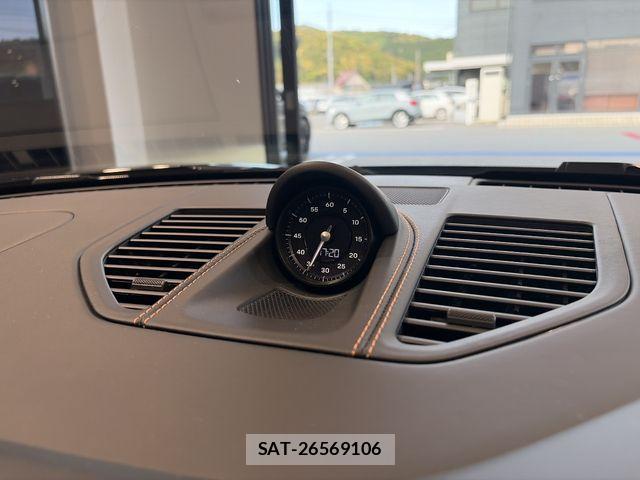 Porsche 911 2025-07 7456773-11