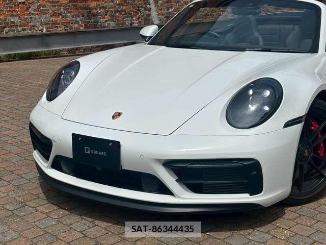 Porsche 911 2022-03 7502234-11