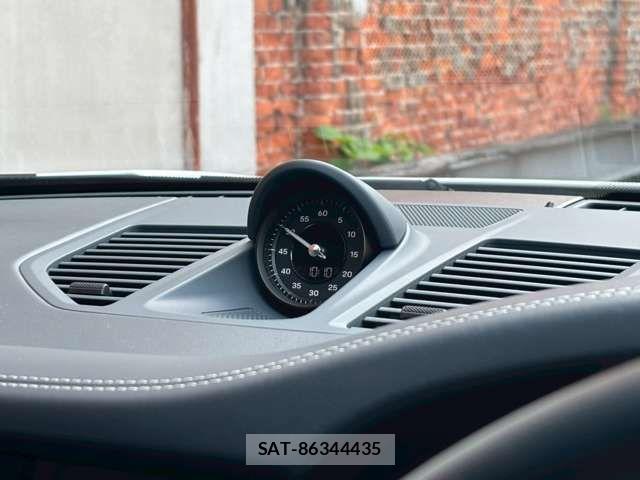Porsche 911 2022-03 7502234-8