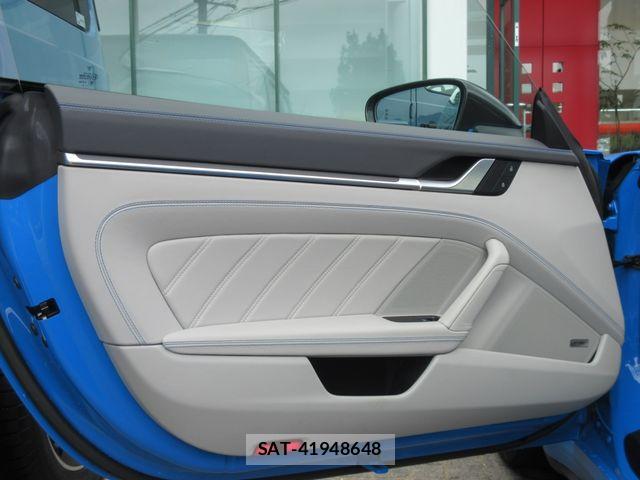 Porsche 911 2023-06 7727209-13
