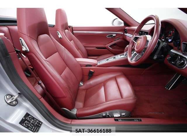 Porsche 911 2017-01 7788212-1