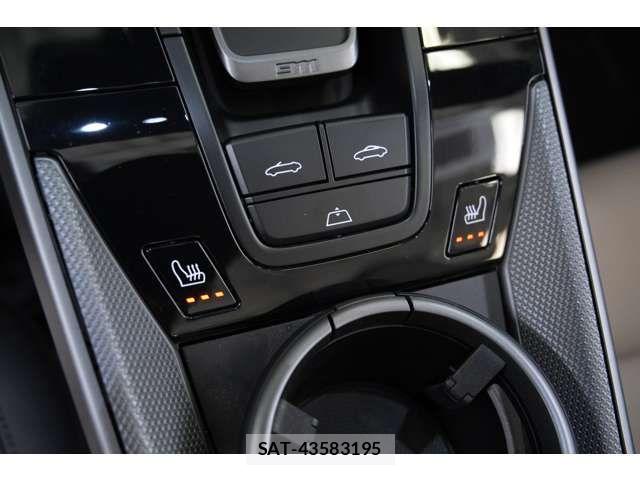 Porsche 911 2024-12 7788211-9