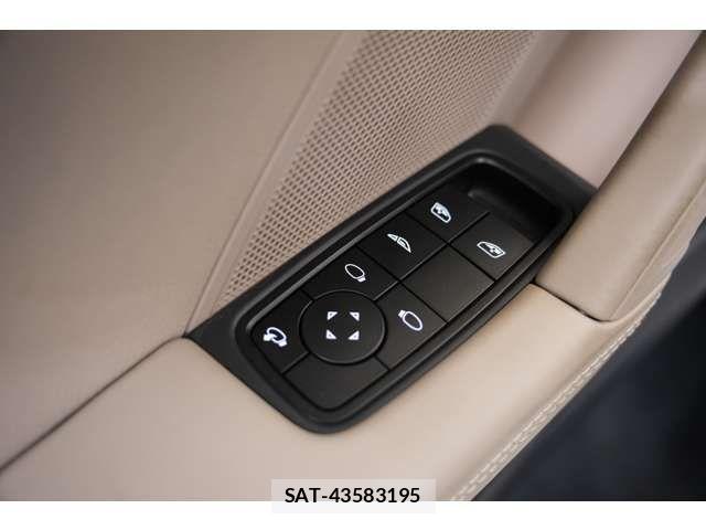 Porsche 911 2024-12 7788211-16
