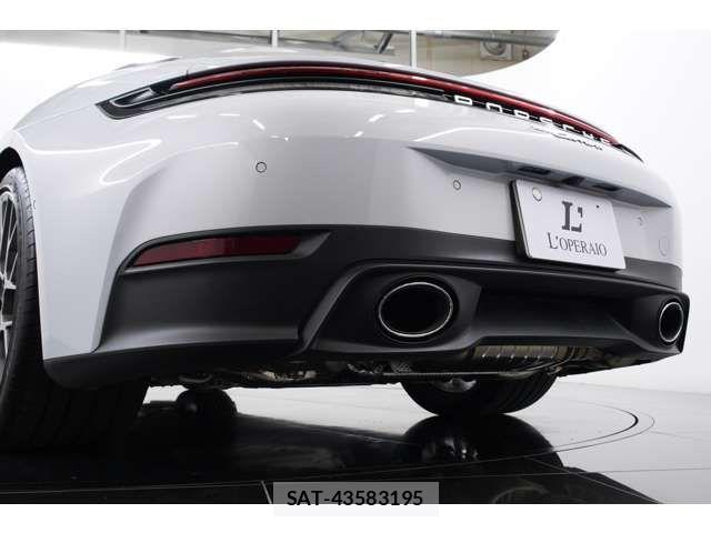Porsche 911 2024-12 7788211-4
