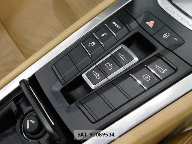 Porsche 911 2012-10 7963280-12