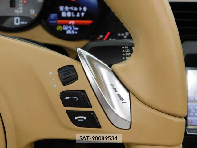 Porsche 911 2012-10 7963280-18