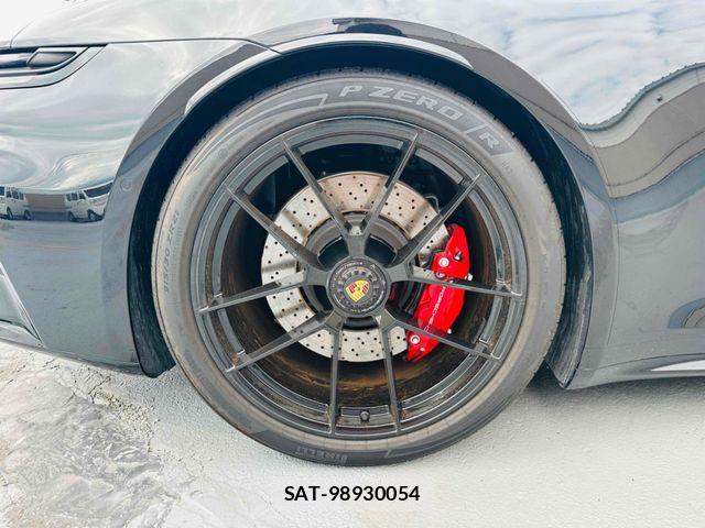Porsche 911 2025-06 7980588-9