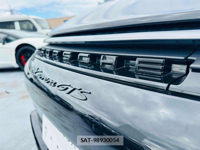 Porsche 911 2025-06 7980588-11