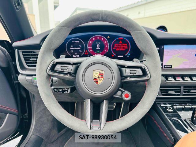 Porsche 911 2025-06 7980588-15