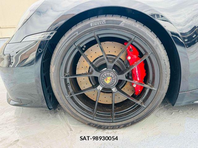 Porsche 911 2025-06 7980588-7