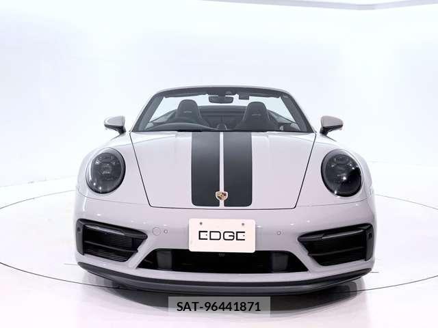 Porsche 911 2024-10 8209535-9