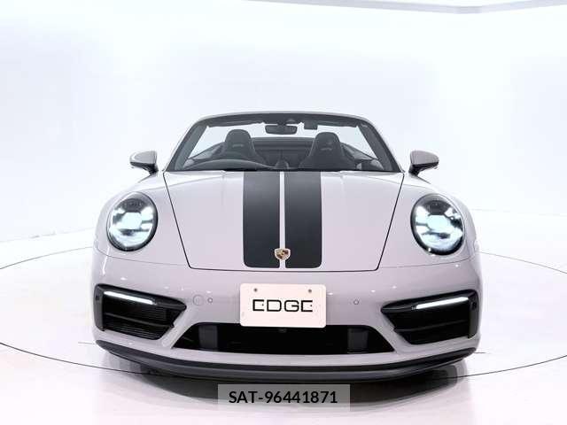Porsche 911 2024-10 8209535-10