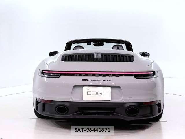 Porsche 911 2024-10 8209535-11