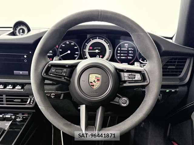 Porsche 911 2024-10 8209535-20