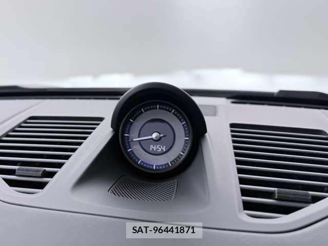 Porsche 911 2024-10 8209535-22