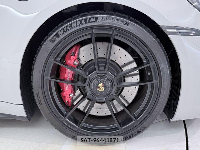 Porsche 911 2024-10 8209535-26
