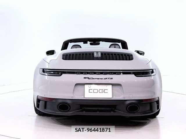 Porsche 911 2024-10 8209535-5