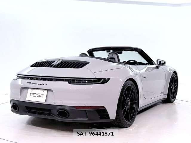 Porsche 911 2024-10 8209535-6