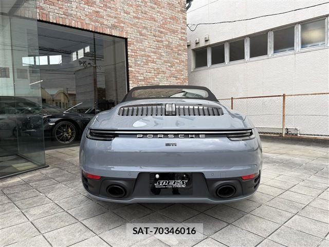 Porsche 911 2024-09 8316389-9