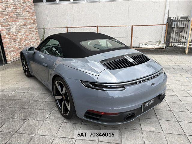 Porsche 911 2024-09 8316389-10