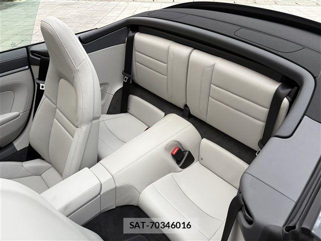Porsche 911 2024-09 8316389-18
