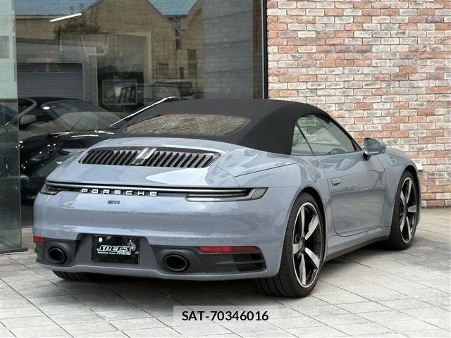 Porsche 911 2024-09 8316389-1